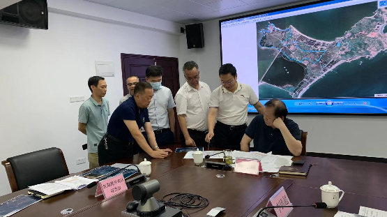 深入交流探讨.jpg