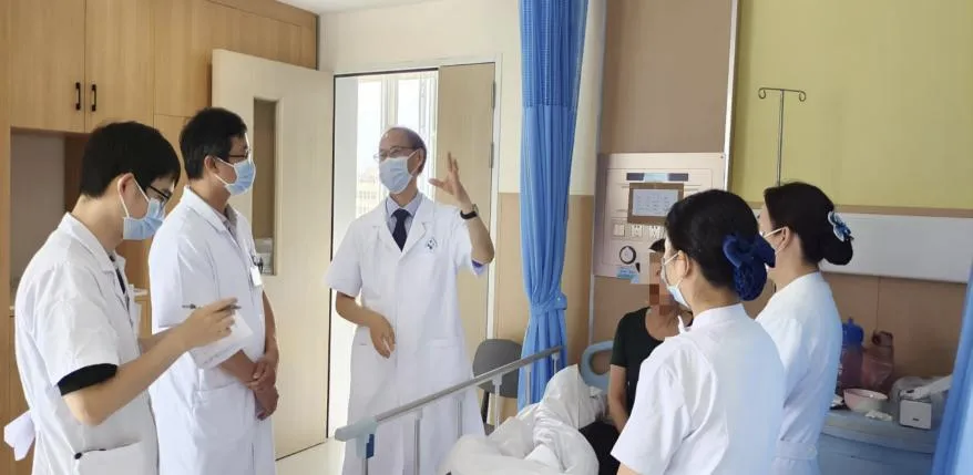 专家下沉坐诊指导建设.png