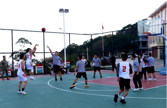 市退役军人事务局牵头开展拥军慰问暨军地篮球友谊赛