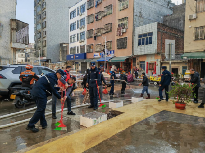 汕尾：军地联合助力文明创建