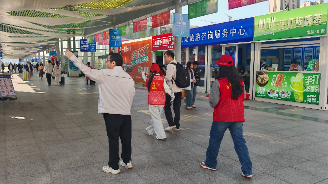 “善美交通侠”志愿服务助力擦亮城市文明底色