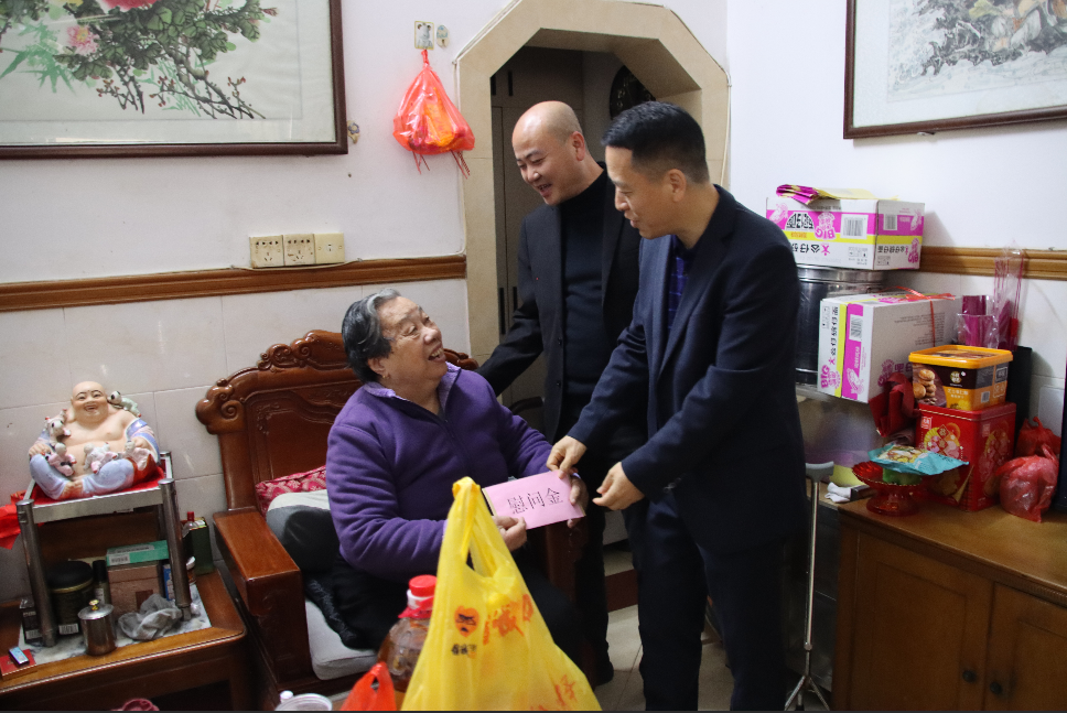 市审计局开展春节前走访慰问活动