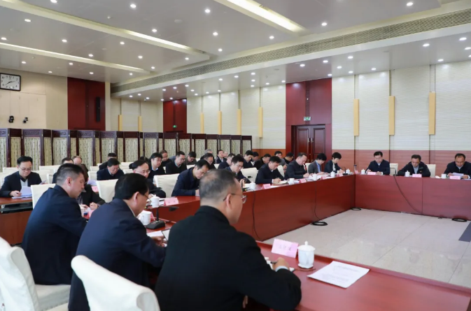 国家信访局党组开展树立和践行正确政绩观学习教育专题研讨