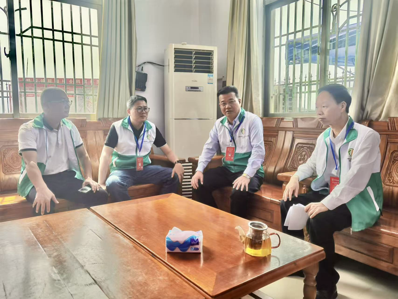 汕尾市统计局深入海丰联安镇检查指导农业普查综合试点工作