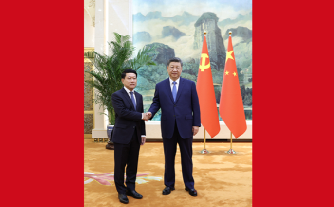 习近平会见老挝人民革命党中央总书记、国家主席特使沙伦赛