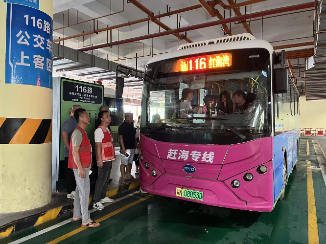 市交通运输局多措并举护航市民游客假期出行