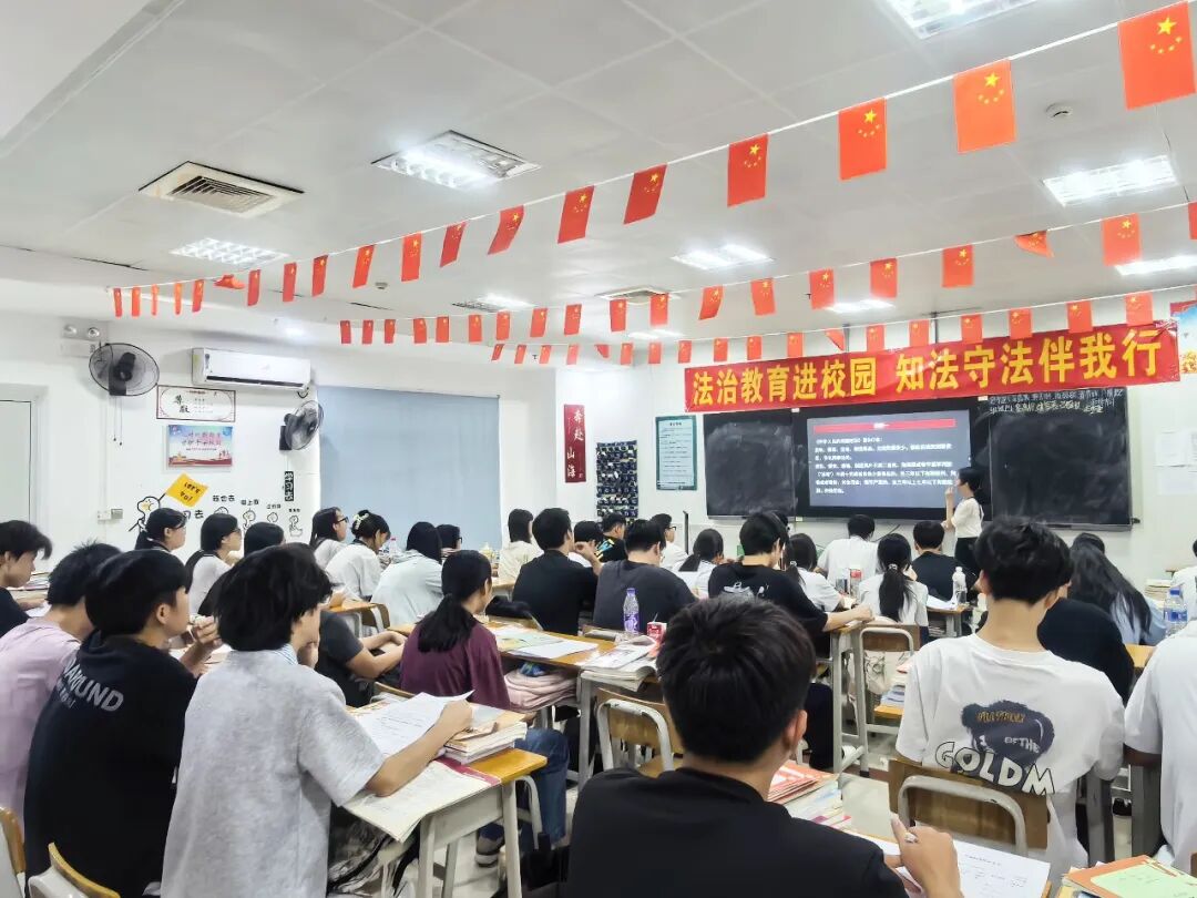 法治伴成长，青春不“毒”行——市司法局创新开展禁毒法治宣传活动