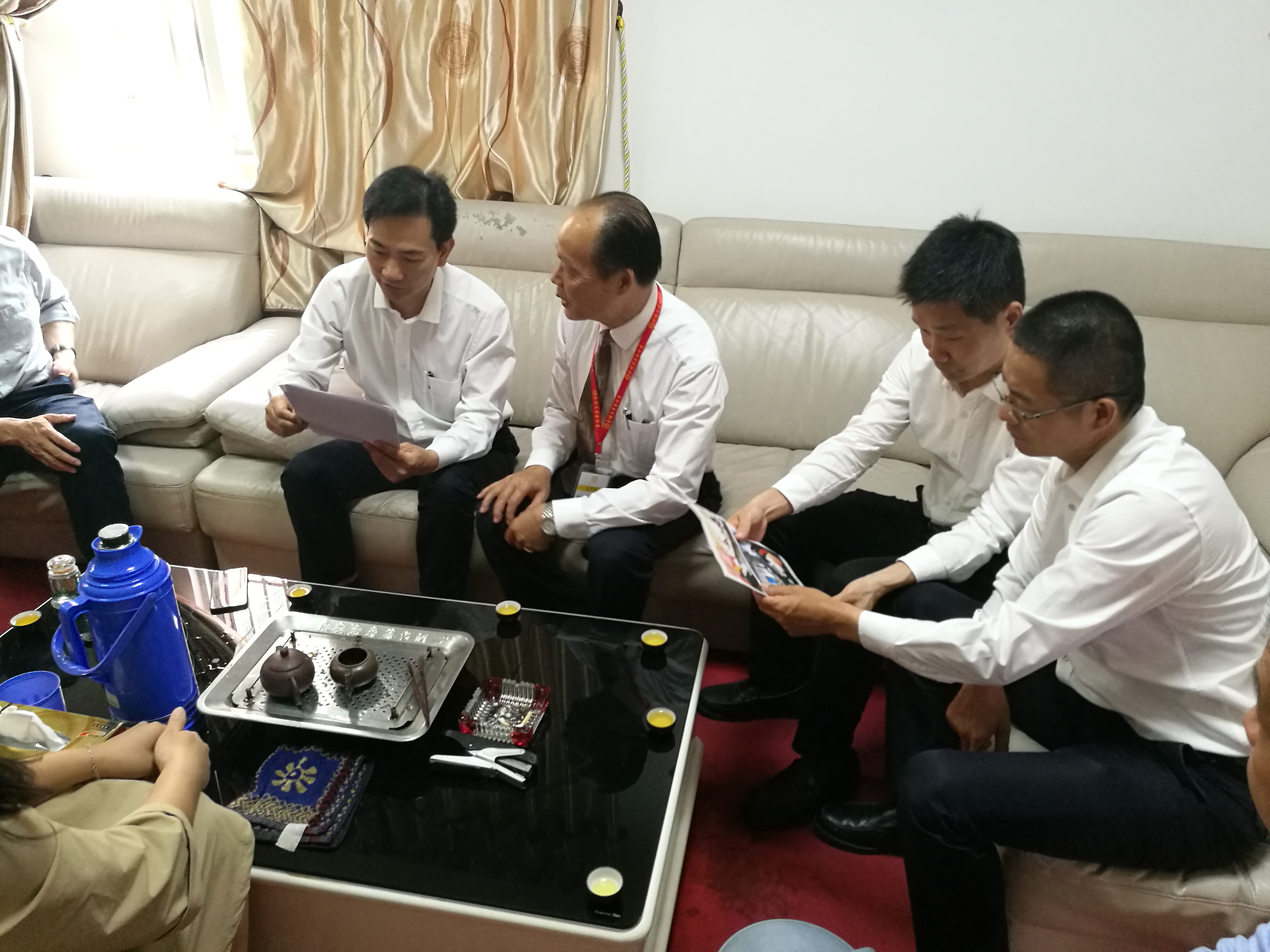 市商务局积极推动习近平总书记重要讲话精神和