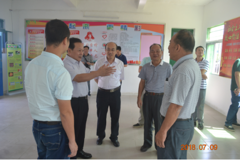 市港务局、市文联到红草镇青山村开展帮扶指导