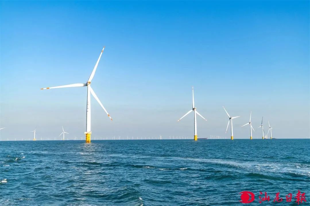 海上风力发电。陈茂辛.jpg