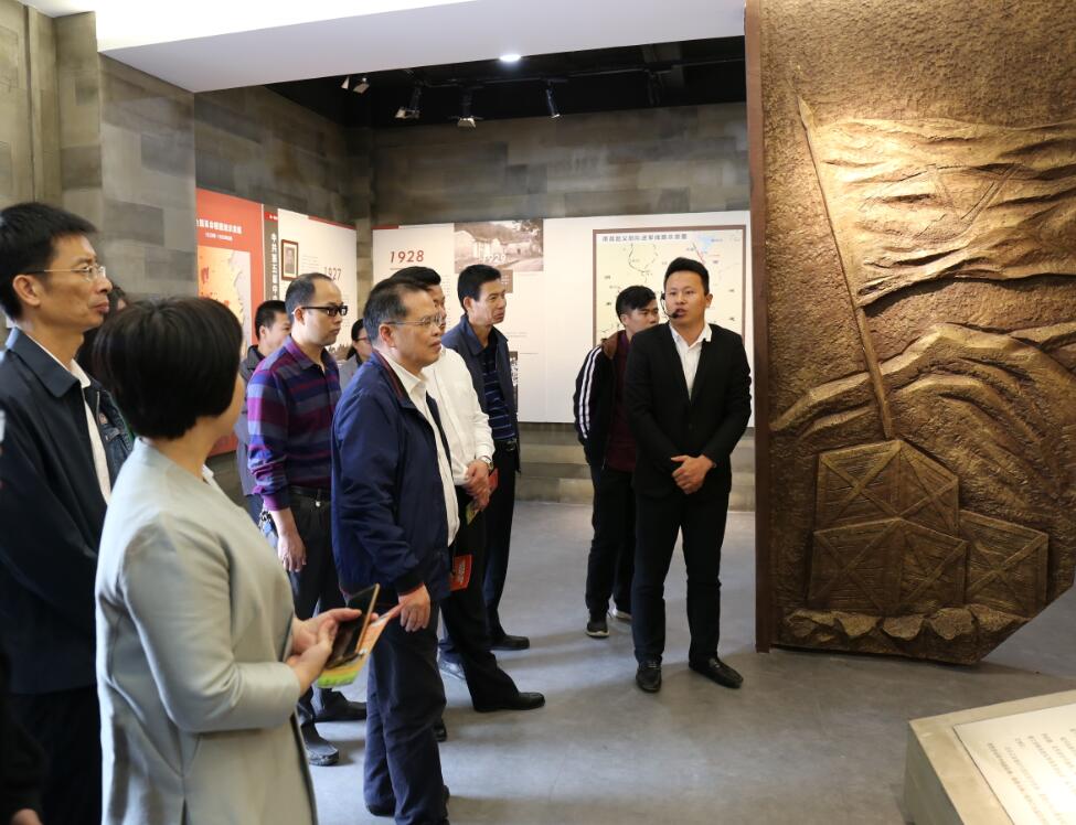 市统计局深入基层带学督学习近平总书记重要讲话精神