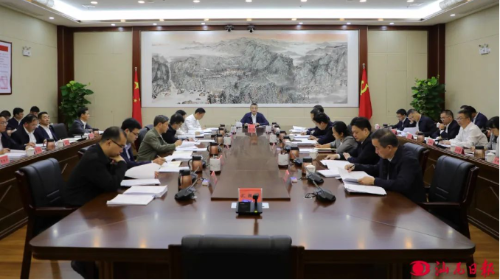 市委常委会召开会议 深入学习贯彻习近平总书记关于巡视工作的重要论述精神以高度的思想自觉政治自觉行动自觉接受巡视监督 逯峰主持会议