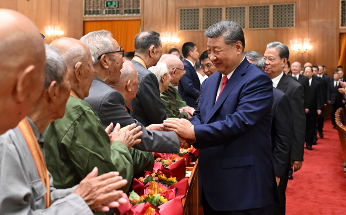 纪念中国人民抗日战争暨世界反法西斯战争胜利80周年文艺晚会《正义必胜》在京隆重举行 习近平等出席观看