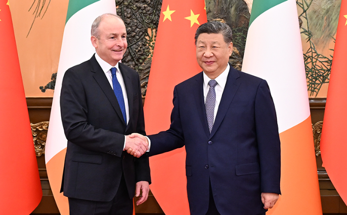 习近平会见爱尔兰总理马丁