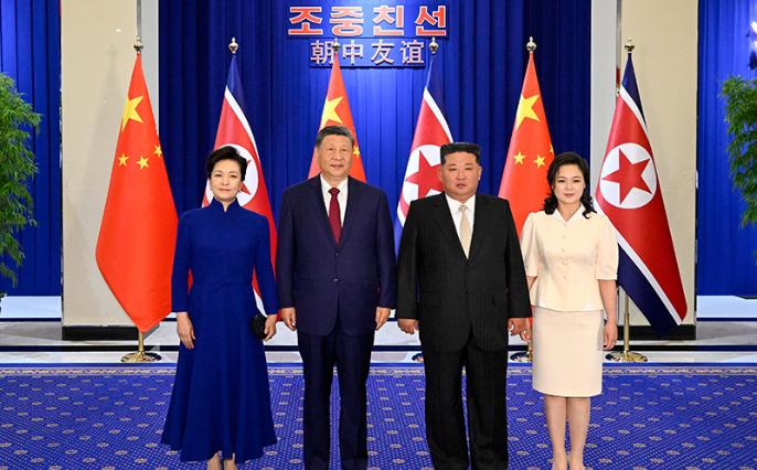 习近平出席金正恩举行的欢迎宴会