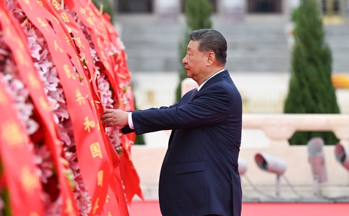 烈士纪念日向人民英雄敬献花篮仪式在京隆重举行 习近平等党和国家领导人出席
